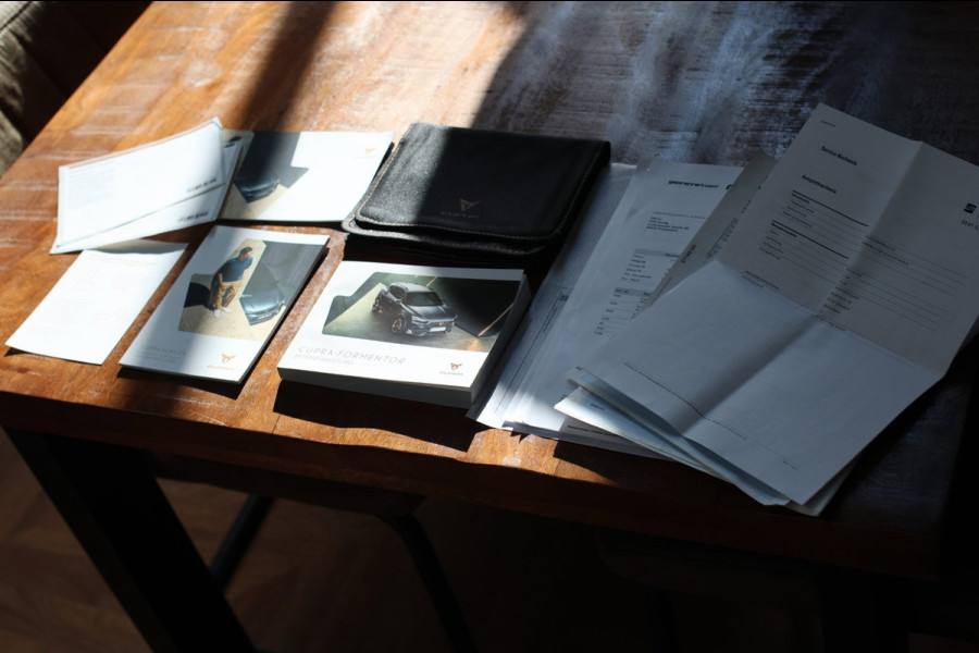 CUPRA Formentor VZ5 2.5 TSI *Schaalstoelen*Carbon*360 Camera*Beats*Uniek!*