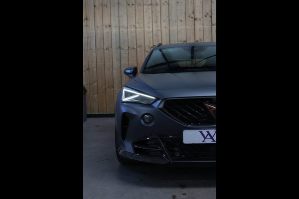 CUPRA Formentor VZ5 2.5 TSI *Schaalstoelen*Carbon*360 Camera*Beats*Uniek!*