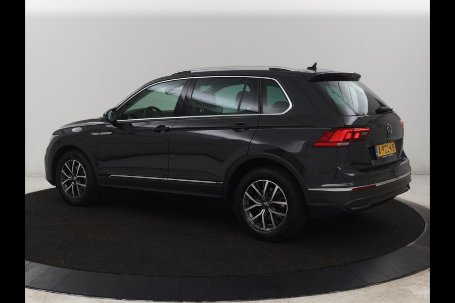 Volkswagen Tiguan 1.5 TSI Life Business | Stoelverwarming | Massage | Virtual Cockpit | Carplay | Navigatie | Keyless | Adaptive cruise | Parkeerhulp | Full LED | Climate control