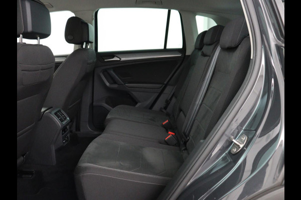 Volkswagen Tiguan 1.5 TSI Life Business | Stoelverwarming | Massage | Virtual Cockpit | Carplay | Navigatie | Keyless | Adaptive cruise | Parkeerhulp | Full LED | Climate control