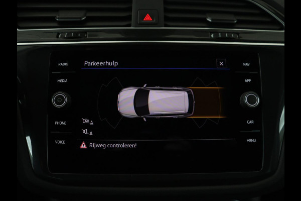Volkswagen Tiguan 1.5 TSI Life Business | Stoelverwarming | Massage | Virtual Cockpit | Carplay | Navigatie | Keyless | Adaptive cruise | Parkeerhulp | Full LED | Climate control
