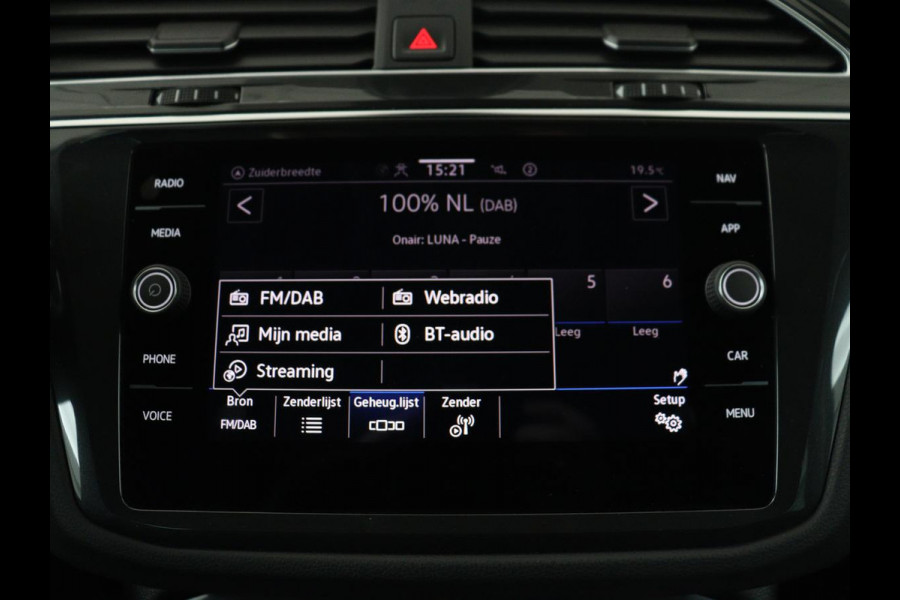 Volkswagen Tiguan 1.5 TSI Life Business | Stoelverwarming | Massage | Virtual Cockpit | Carplay | Navigatie | Keyless | Adaptive cruise | Parkeerhulp | Full LED | Climate control