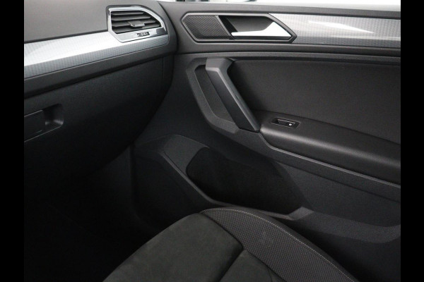 Volkswagen Tiguan 1.5 TSI Life Business | Stoelverwarming | Massage | Virtual Cockpit | Carplay | Navigatie | Keyless | Adaptive cruise | Parkeerhulp | Full LED | Climate control