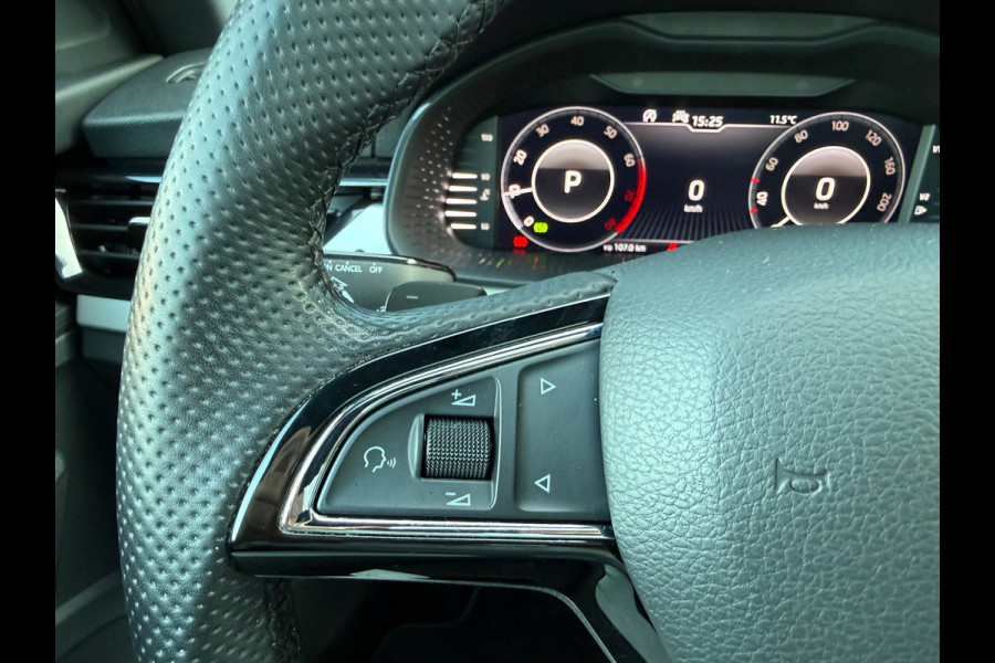 Škoda Kamiq 1.0 TSI Sport Business - Automaat - Navi - Panoramadak- Org.NL