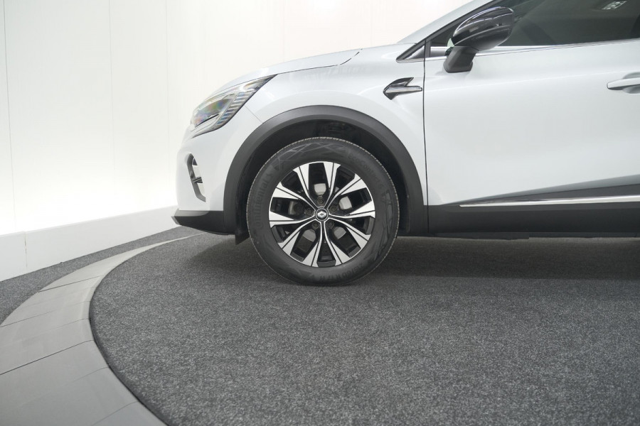 Renault Captur Mild Hybrid 140 EDC Techno | Camera | 9.3 Inch Groot Scherm | Stoelverwarming | Apple Carplay