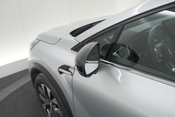 Renault Captur Mild Hybrid 140 EDC Techno | Camera | 9.3 Inch Groot Scherm | Stoelverwarming | Apple Carplay
