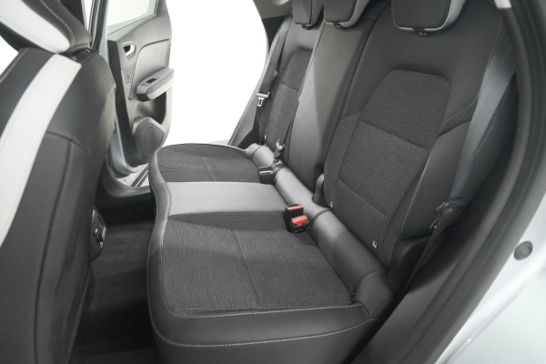 Renault Captur Mild Hybrid 140 EDC Techno | Camera | 9.3 Inch Groot Scherm | Stoelverwarming | Apple Carplay