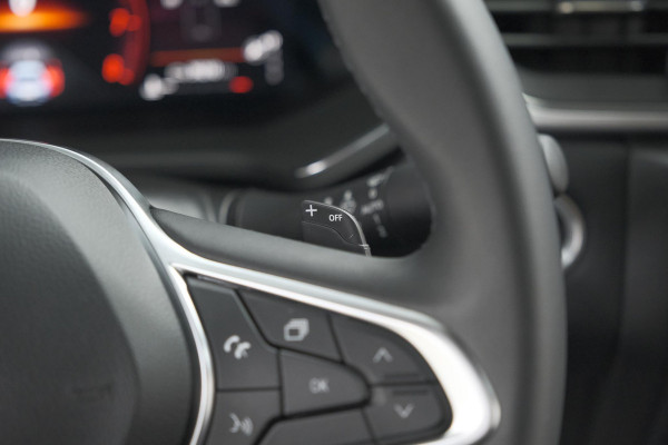 Renault Captur Mild Hybrid 140 EDC Techno | Camera | 9.3 Inch Groot Scherm | Stoelverwarming | Apple Carplay