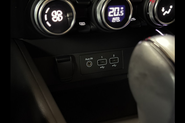 Renault Clio 1.3 TCe 130 Intens | Groot Navi | 360 | Stoel & Stuur verwarming | 17"| 100% Dealer onderhouden!