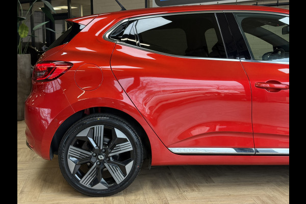 Renault Clio 1.3 TCe 130 Intens | Groot Navi | 360 | Stoel & Stuur verwarming | 17"| 100% Dealer onderhouden!