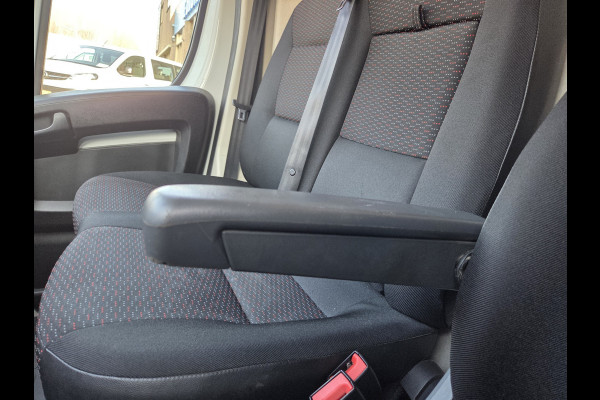 Peugeot Boxer 2.2 BlueHDi 140 Pk L2H2 Airco Cruise control Navigatie