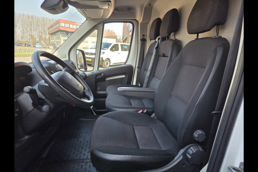 Peugeot Boxer 2.2 BlueHDi 140 Pk L2H2 Airco Cruise control Navigatie