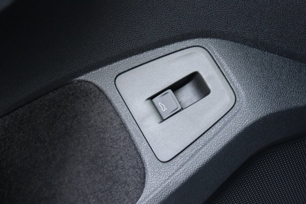 Seat Tarraco 1.5 TSI Xcellence Business Intense 7persoons org.NL rondom camera's el.klep trekhaak