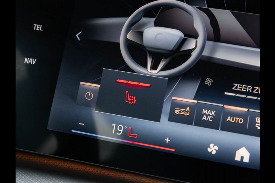 BMW X1 sDrive18i M-Sport - Camera - LED - Comfort Acces - Stoelverwarming