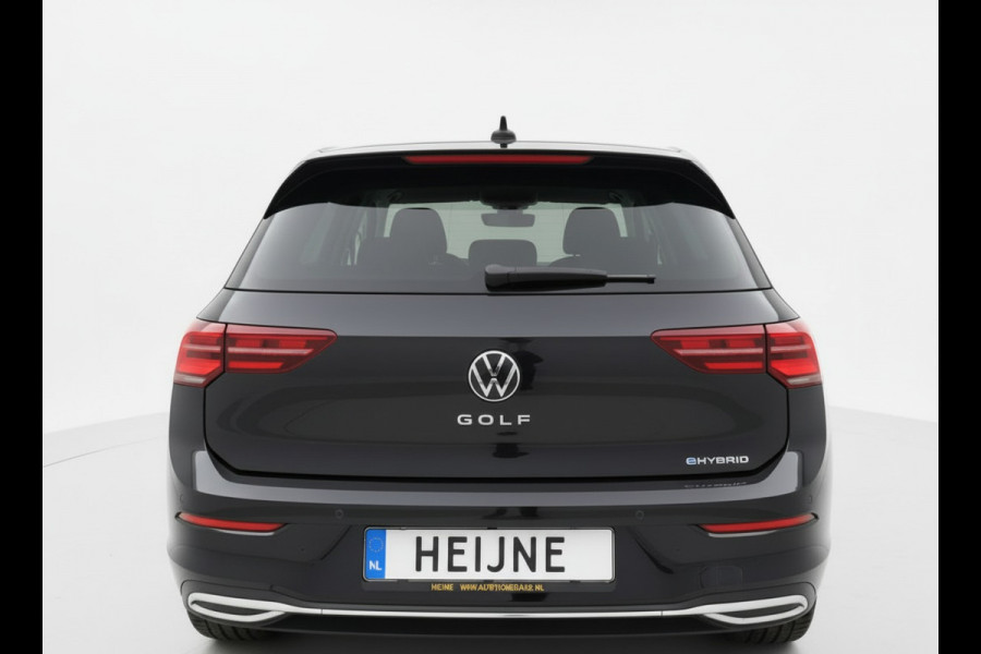 Volkswagen Golf 1.4 eHybrid 204PK DSG STYLE CAMERA/NAVI/IQ-LIGHT
