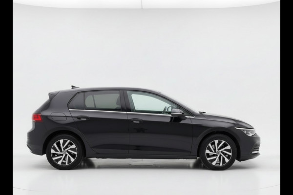 Volkswagen Golf 1.4 eHybrid 204PK DSG STYLE CAMERA/NAVI/IQ-LIGHT