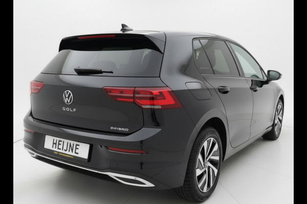Volkswagen Golf 1.4 eHybrid 204PK DSG STYLE CAMERA/NAVI/IQ-LIGHT