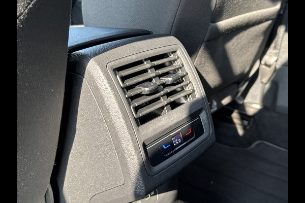 Volkswagen Golf 1.4 eHybrid 204PK DSG STYLE CAMERA/NAVI/IQ-LIGHT