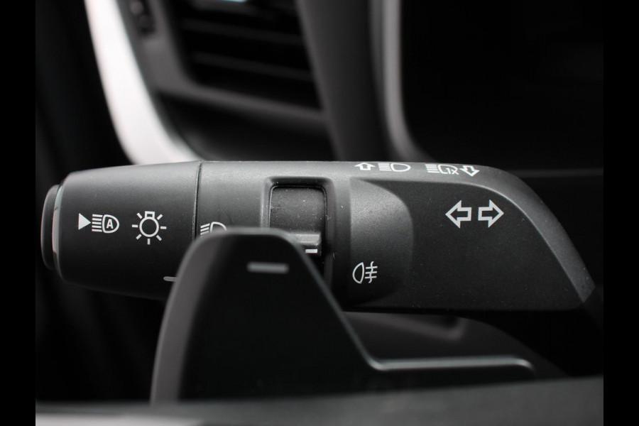 Nissan QASHQAI 1.3 MHEV Automaat N-Connecta | DEMO ! | Navigatie | Climate Control | Sfeerverlichting | Camera 360 | Led | Dab | Verwarmde voorstoelen | Adaptive Cruise Control | Digitale Cockpit | Lichtmetalen Velgen