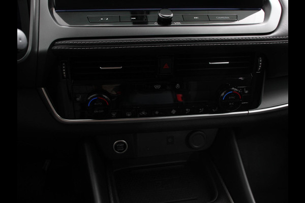 Nissan QASHQAI 1.3 MHEV Automaat N-Connecta | DEMO ! | Navigatie | Climate Control | Sfeerverlichting | Camera 360 | Led | Dab | Verwarmde voorstoelen | Adaptive Cruise Control | Digitale Cockpit | Lichtmetalen Velgen