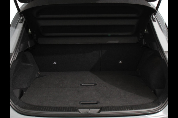 Nissan QASHQAI 1.3 MHEV Automaat N-Connecta | DEMO ! | Navigatie | Climate Control | Sfeerverlichting | Camera 360 | Led | Dab | Verwarmde voorstoelen | Adaptive Cruise Control | Digitale Cockpit | Lichtmetalen Velgen