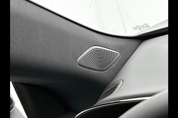 Mercedes-Benz CLA-Klasse 250+ Launch Edition 85 kWh | Panoramadak | Multibeam LED | Memorypakket | Warmtepomp | Adaptieve Cruisecontrol | Nightpakket | Sierdelen aluminium | Smartphone integratie |