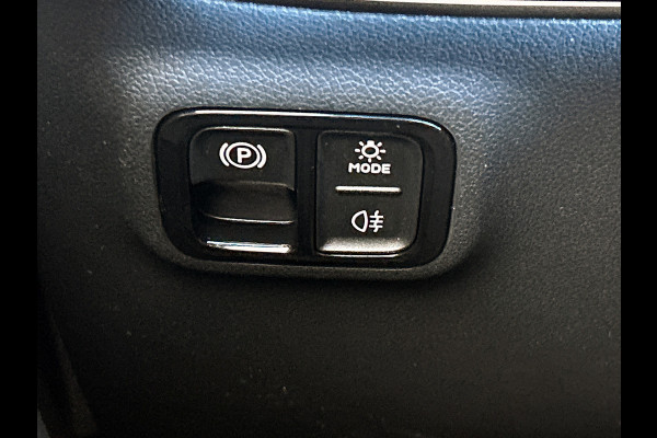 Mercedes-Benz CLA-Klasse 250+ Launch Edition 85 kWh | Panoramadak | Multibeam LED | Memorypakket | Warmtepomp | Adaptieve Cruisecontrol | Nightpakket | Sierdelen aluminium | Smartphone integratie |