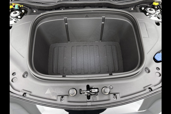 Mercedes-Benz CLA-Klasse 250+ Launch Edition 85 kWh | Panoramadak | Multibeam LED | Memorypakket | Warmtepomp | Adaptieve Cruisecontrol | Nightpakket | Sierdelen aluminium | Smartphone integratie |