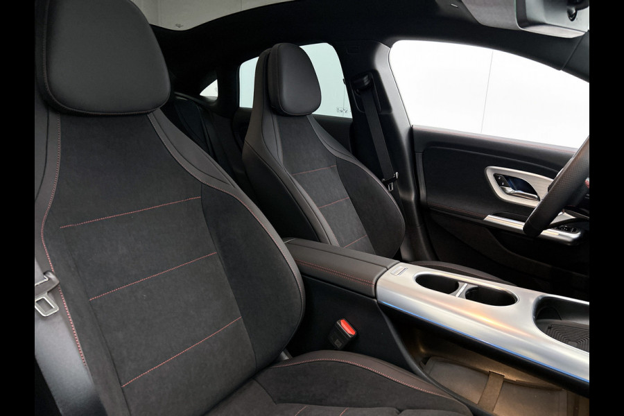 Mercedes-Benz CLA-Klasse 250+ Launch Edition 85 kWh | Panoramadak | Multibeam LED | Memorypakket | Warmtepomp | Adaptieve Cruisecontrol | Nightpakket | Sierdelen aluminium | Smartphone integratie |
