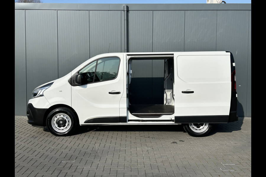 Renault Trafic 2.0 dCi 120 PK / L1H1 / 1e EIG. / 80.067 KM !! / 2x SCHUIFDEUR / TREKHAAK / AIRCO / CRUISE / NAVI
