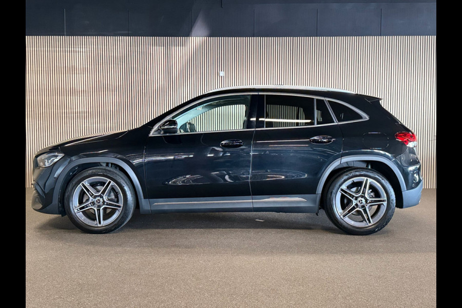 Mercedes-Benz GLA 180 AMG STYLING-PANORAMA-WIDESCREEN-SFEERVERLICHTING-COMPLEET