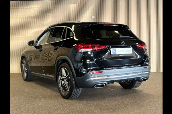 Mercedes-Benz GLA 180 AMG STYLING-PANORAMA-WIDESCREEN-SFEERVERLICHTING-COMPLEET