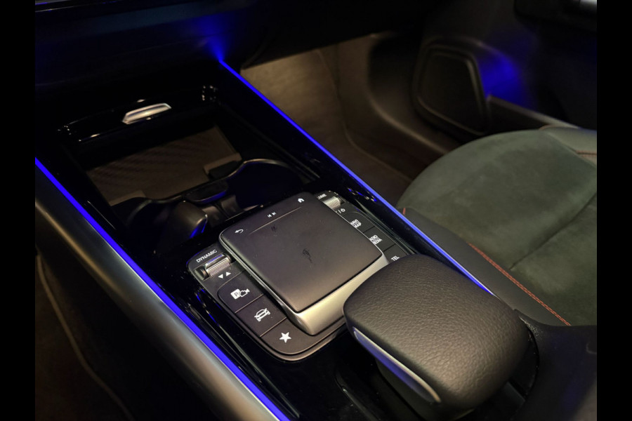 Mercedes-Benz GLA 180 AMG STYLING-PANORAMA-WIDESCREEN-SFEERVERLICHTING-COMPLEET