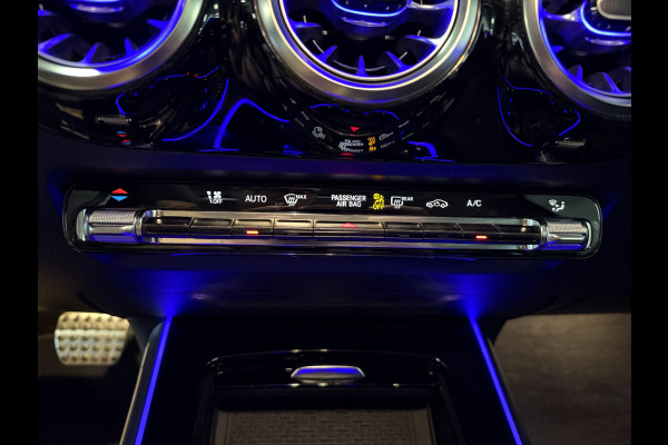 Mercedes-Benz GLA 180 AMG STYLING-PANORAMA-WIDESCREEN-SFEERVERLICHTING-COMPLEET