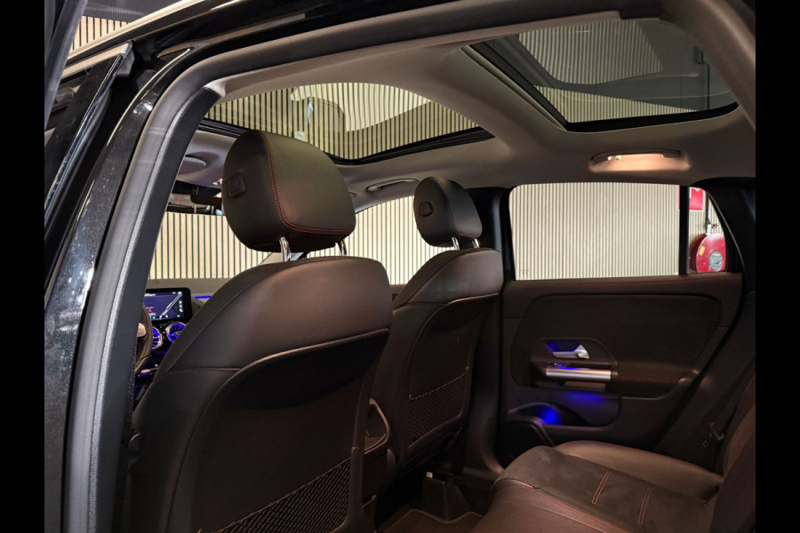 Mercedes-Benz GLA 180 AMG STYLING-PANORAMA-WIDESCREEN-SFEERVERLICHTING-COMPLEET