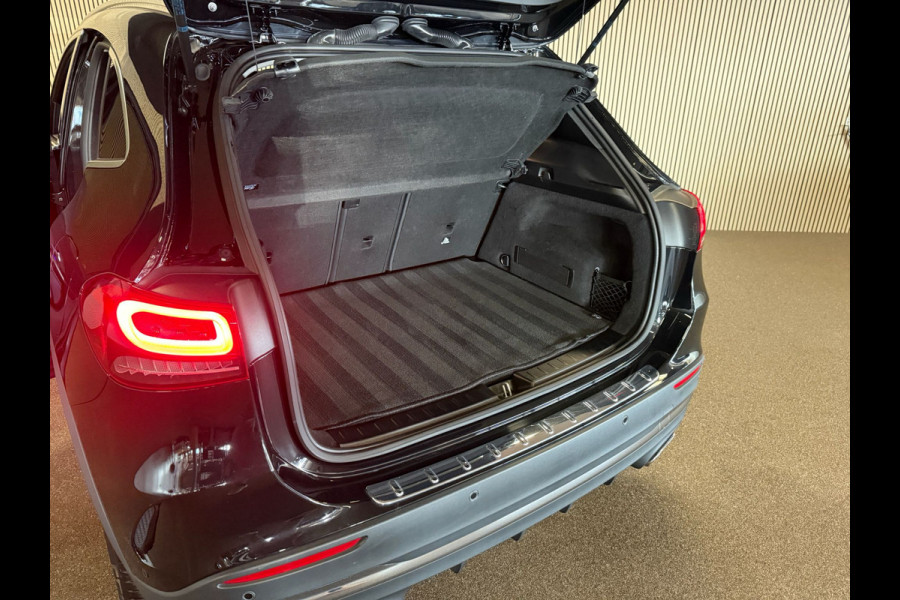 Mercedes-Benz GLA 180 AMG STYLING-PANORAMA-WIDESCREEN-SFEERVERLICHTING-COMPLEET
