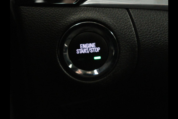 Opel Astra 1.0 Turbo Executive | Camera | Carplay | Half leder | Keyless | Navigatie | Dodehoek detectie | Park Assist | Climate control | Bluetooth | Cruise control