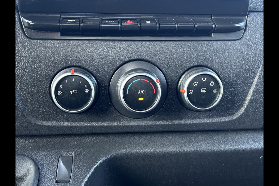 Renault Master T35 2.3 dCi 136 PK / PICK UP / 2.5 T TREKHAAK / 14.149 KM !! / 1e EIG. / AIRCO / BLUETOOTH / 3-ZITS