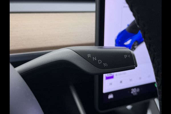 Tesla Model 3 SR+ 325PK Trekhaak AutoPilot Leer PanoramaDak Adaptive Cruise Lmv 18" Camera's Elektr.-Stuur+Stoelen+Spiegels+Geheugen+Easy-Entr Soh 83% Ecc Navi Led DAB Voorverwarmen interieur via App Keyless One-Pedal-Drive 1.000KG Trekgewicht 1e Eigenaar Origineel Nederlandse Auto Fabrieksgarantie op Accu en Motor tot 160.000km/04-12-2027