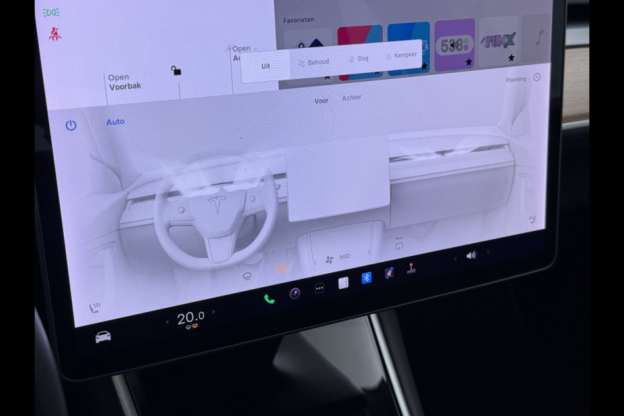 Tesla Model 3 SR+ 325PK Trekhaak AutoPilot Leer PanoramaDak Adaptive Cruise Lmv 18" Camera's Elektr.-Stuur+Stoelen+Spiegels+Geheugen+Easy-Entr Soh 83% Ecc Navi Led DAB Voorverwarmen interieur via App Keyless One-Pedal-Drive 1.000KG Trekgewicht 1e Eigenaar Origineel Nederlandse Auto Fabrieksgarantie op Accu en Motor tot 160.000km/04-12-2027
