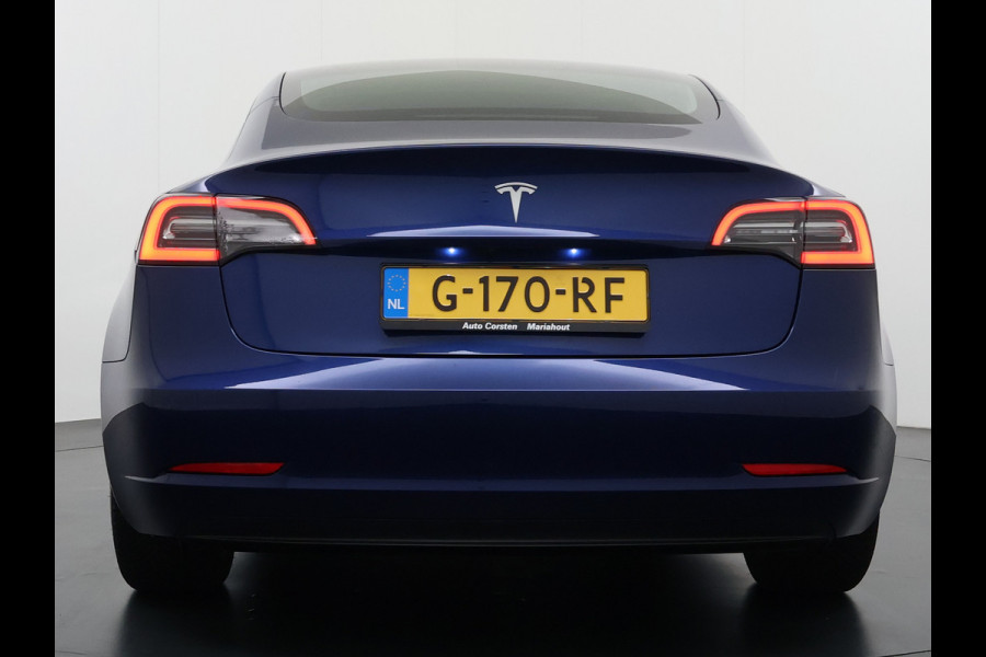 Tesla Model 3 SR+ 325PK Trekhaak AutoPilot Leer PanoramaDak Adaptive Cruise Lmv 18" Camera's Elektr.-Stuur+Stoelen+Spiegels+Geheugen+Easy-Entr Soh 83% Ecc Navi Led DAB Voorverwarmen interieur via App Keyless One-Pedal-Drive 1.000KG Trekgewicht 1e Eigenaar Origineel Nederlandse Auto Fabrieksgarantie op Accu en Motor tot 160.000km/04-12-2027