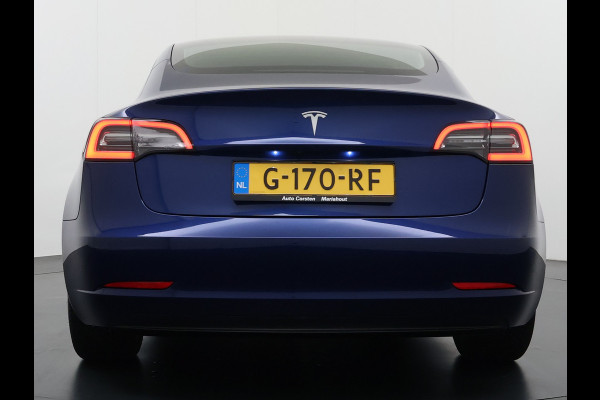 Tesla Model 3 SR+ 325PK Trekhaak AutoPilot Leer PanoramaDak Adaptive Cruise Lmv 18" Camera's Elektr.-Stuur+Stoelen+Spiegels+Geheugen+Easy-Entr Soh 83% Ecc Navi Led DAB Voorverwarmen interieur via App Keyless One-Pedal-Drive 1.000KG Trekgewicht 1e Eigenaar Origineel Nederlandse Auto Fabrieksgarantie op Accu en Motor tot 160.000km/04-12-2027