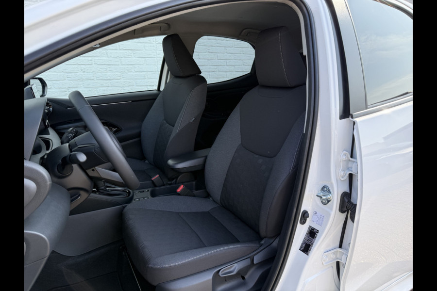 Toyota Yaris 1.5 Hybrid 115 Dynamic | ACC | CarPlay | Camera | LED | Winter-Pakket