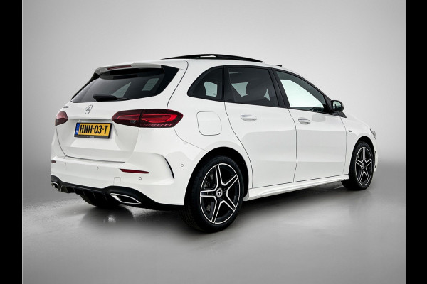 Mercedes-Benz B-Klasse 250 e Business Solution AMG AMG Line | Night Pakket | Panorama Schuif-Kanteldak | Memory Voorstoelen | Parkeerpakket met 360°-camera. MB-paasweekend