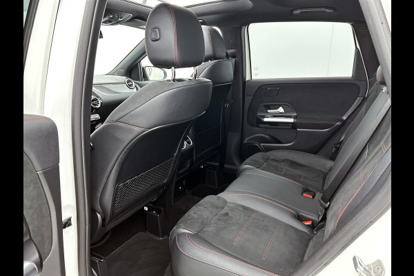 Mercedes-Benz B-Klasse 250 e Business Solution AMG AMG Line | Night Pakket | Panorama Schuif-Kanteldak | Memory Voorstoelen | Parkeerpakket met 360°-camera. MB-paasweekend