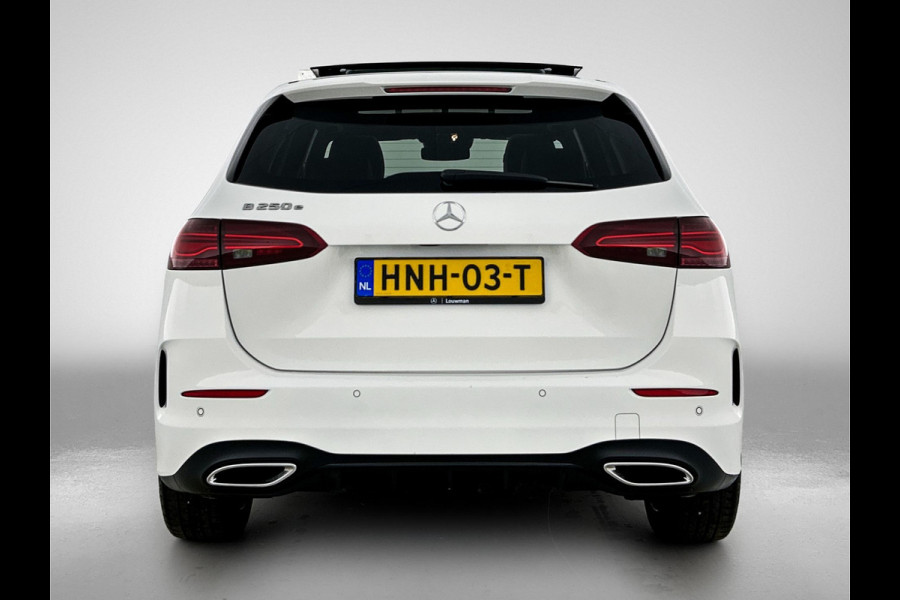 Mercedes-Benz B-Klasse 250 e Business Solution AMG AMG Line | Night Pakket | Panorama Schuif-Kanteldak | Memory Voorstoelen | Parkeerpakket met 360°-camera. MB-paasweekend