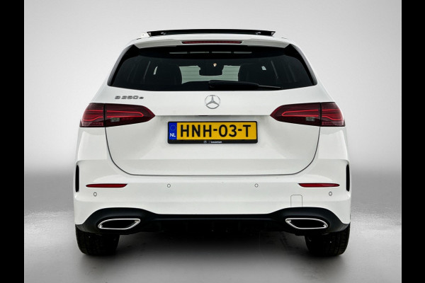 Mercedes-Benz B-Klasse 250 e Business Solution AMG AMG Line | Night Pakket | Panorama Schuif-Kanteldak | Memory Voorstoelen | Parkeerpakket met 360°-camera. MB-paasweekend