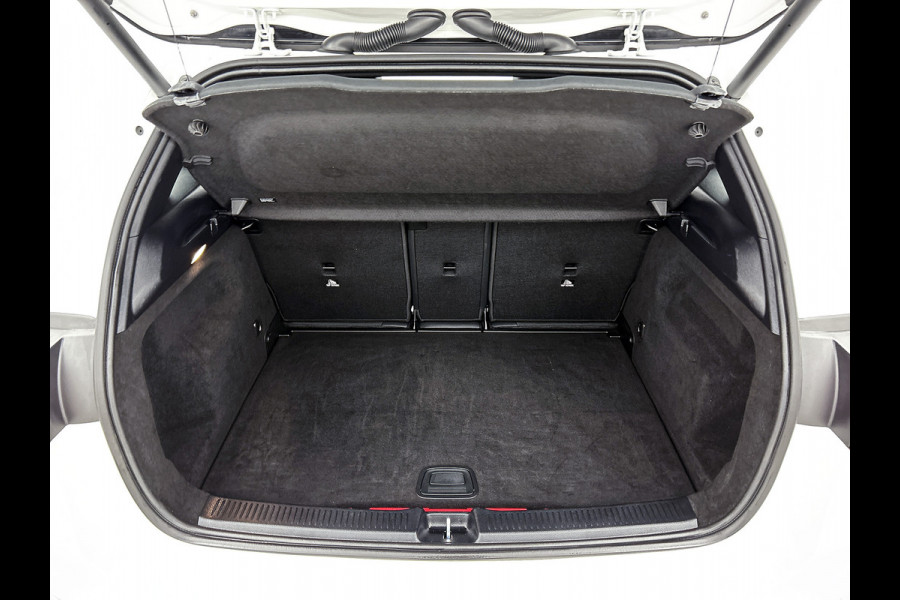 Mercedes-Benz B-Klasse 250 e Business Solution AMG AMG Line | Night Pakket | Panorama Schuif-Kanteldak | Memory Voorstoelen | Parkeerpakket met 360°-camera. MB-paasweekend