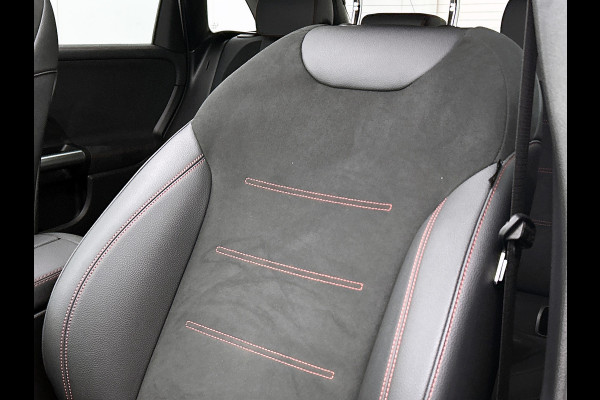 Mercedes-Benz B-Klasse 250 e Business Solution AMG AMG Line | Night Pakket | Panorama Schuif-Kanteldak | Memory Voorstoelen | Parkeerpakket met 360°-camera. MB-paasweekend