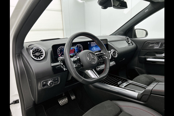 Mercedes-Benz B-Klasse 250 e Business Solution AMG AMG Line | Night Pakket | Panorama Schuif-Kanteldak | Memory Voorstoelen | Parkeerpakket met 360°-camera. MB-paasweekend